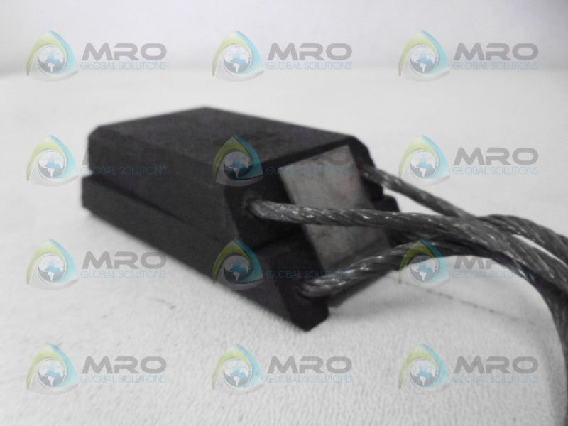 INDUSTRIAL MRO MW T563 CARBON BRUSH *NEW NO BOX*