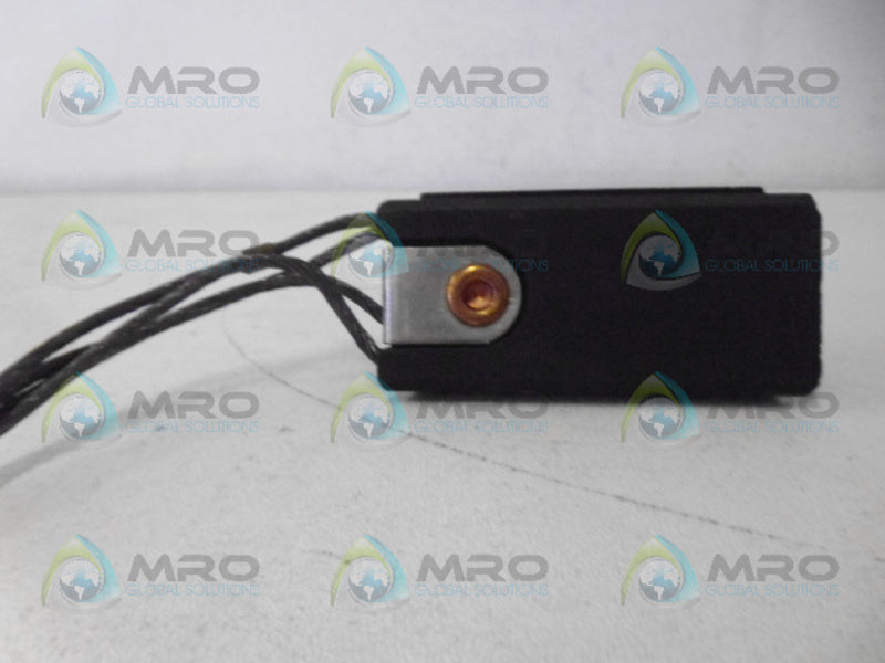 INDUSTRIAL MRO MN T563 CARBON BRUSH *NEW NO BOX*