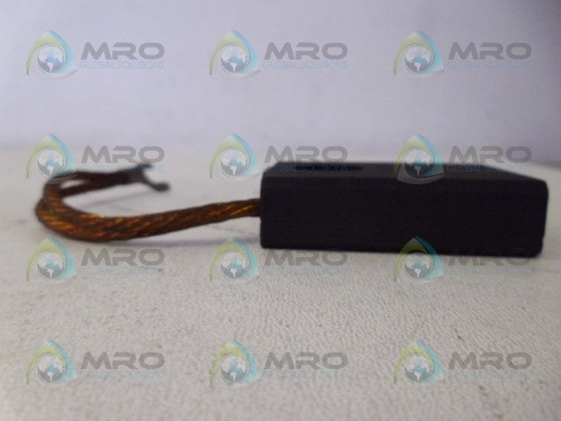 INDUSTRIAL MRO 1079D80 CARBON BRUSH *NEW NO BOX*