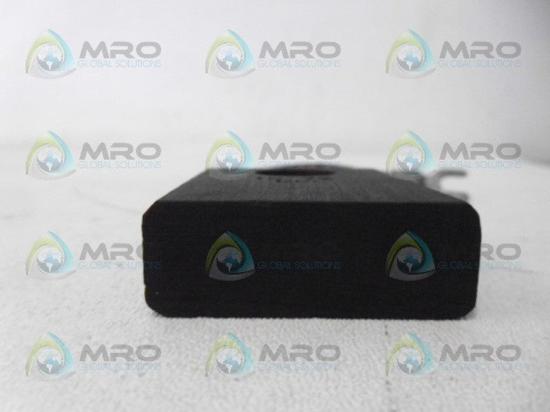 INDUSTRIAL MRO 1079D80 CARBON BRUSH *NEW NO BOX*