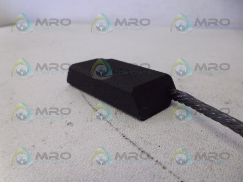 INDUSTRIAL MRO DS T500 CARBON BRUSH *NEW NO BOX*