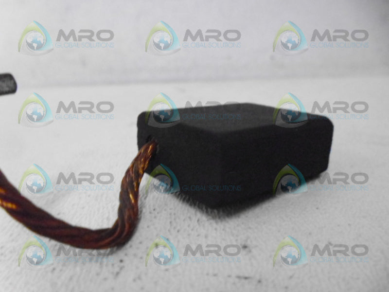 INDUSTRIAL MRO 2DBD 5 79 CARBON BRUSH *NEW NO BOX*