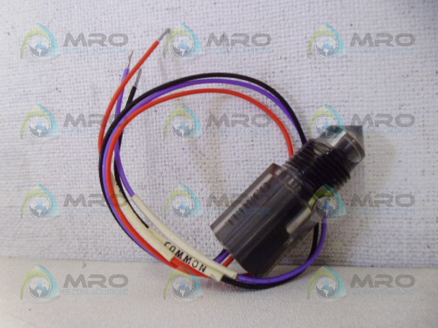 VICKERS MLO251-21 SENSOR *NEW IN BOX*