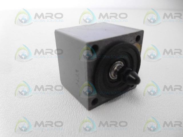 ALLEN BRADLEY Z-36379 OPERATOR HEAD *NEW NO BOX*