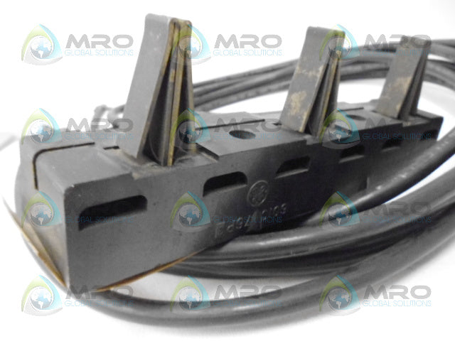 GENERAL ELECTRIC 601C76P3 MOUNTING BASE ELECTRIC 3P WITH CORD *USED*