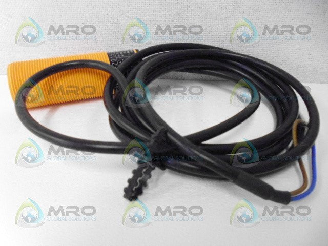 IFM EFECTOR II-2015-ABOA INDUCTIVE PROXIMITY SENSOR *NEW IN BOX*
