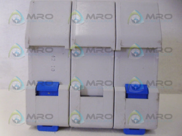 FERRAZ SHAWMUT US6J3 FUSE BLOCK *NEW NO BOX*