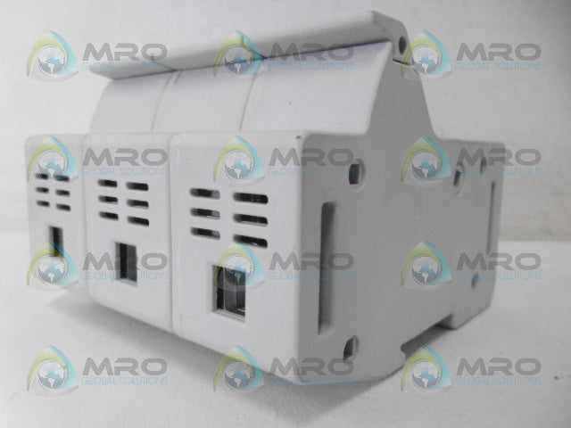 FERRAZ SHAWMUT US6J3 FUSE BLOCK *NEW NO BOX*