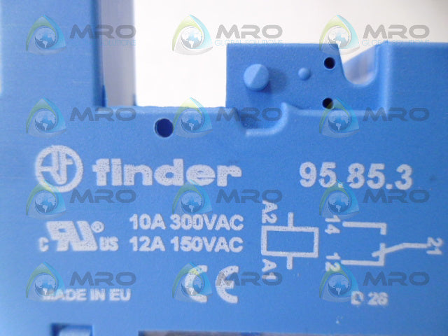 FINDER 95.85.3 SOCKET *NEW NO BOX*