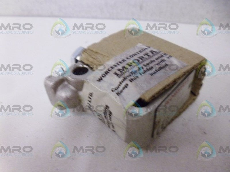 FLOWSERVE A44-6666TT BALL VALVE *NEW NO BOX*