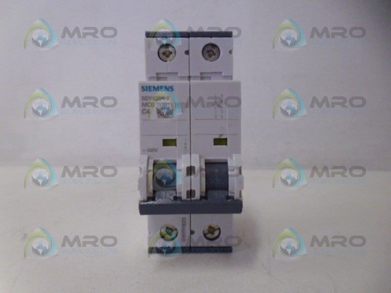 SIEMENS 5SY4204-7 *NEW NO BOX*