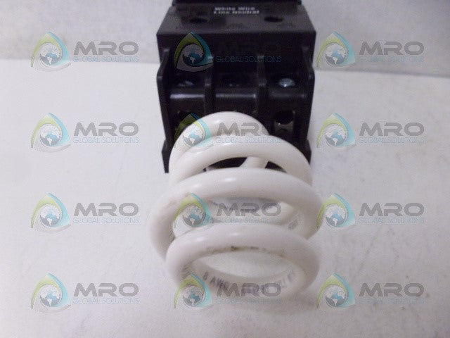 MURRAY QF240 CIRCUIT BREAKER 2P 40A *NEW NO BOX*