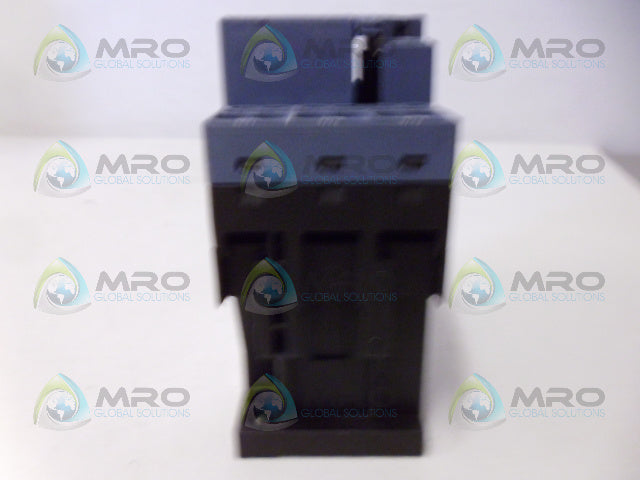 SIEMENS 3RT2025-2AC20 CONTACTOR *NEW NO BOX*
