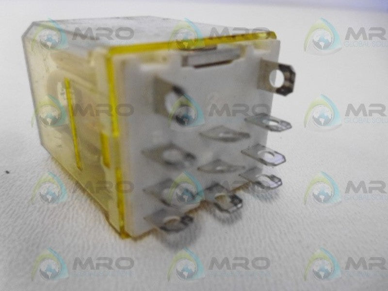 IDEC RH3B-UL RELAY 120VAC *NEW NO BOX*