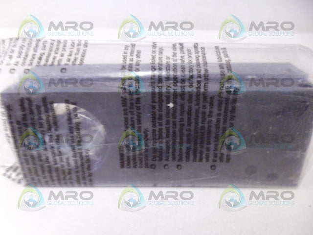 MAC M-92004-0101  VALVE MANIFOLD *NEW IN FACTORY BAG*