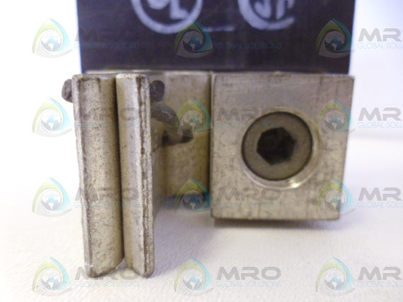 GOULD 62051J FUSE BLOCK *NEW NO BOX*