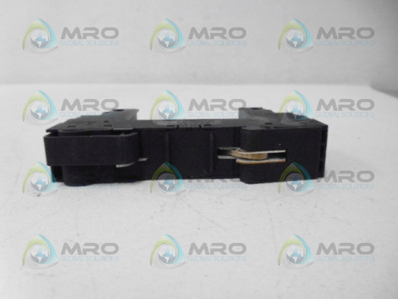 PHOENIX CONTACT 2839282 PROTECTIVE PLUG BASE *NEW NO BOX*