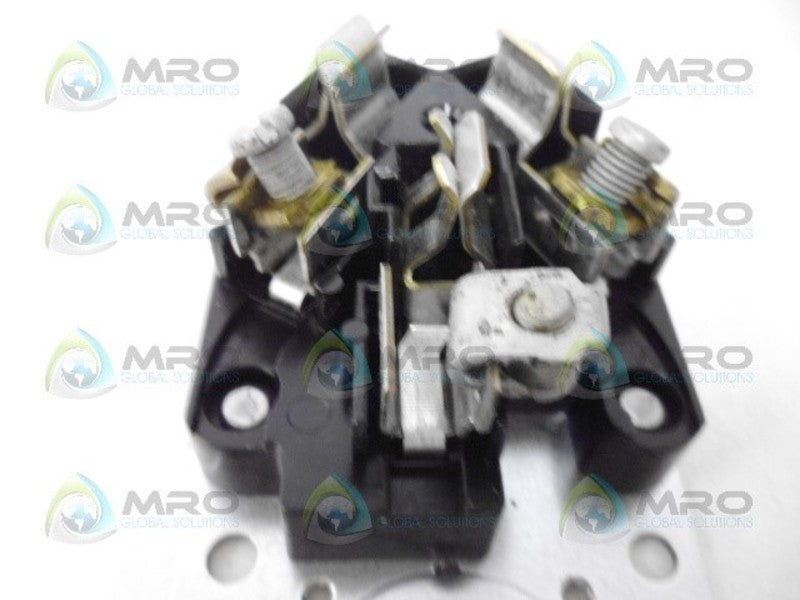 LEVITON 1050R RECEPTACLE NSNP
