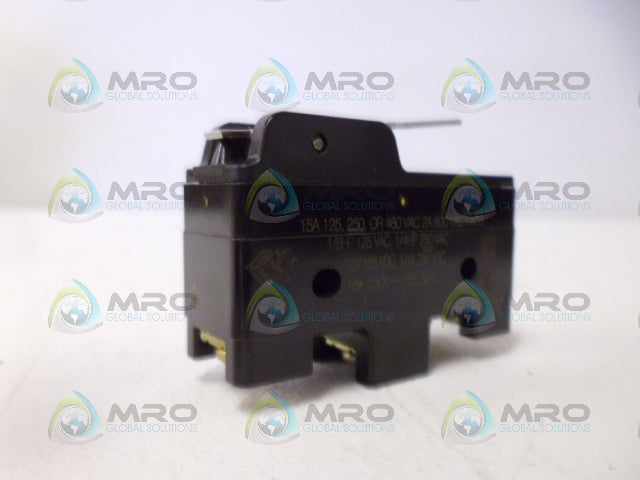 MICROSWITCH BZ-2RW876-PC2  SWITCH *NEW NO BOX*