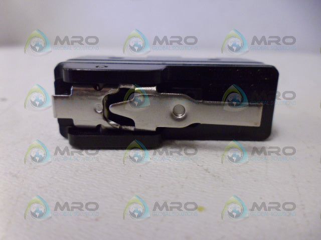 MICROSWITCH BZ-2RW876-PC2  SWITCH *NEW NO BOX*