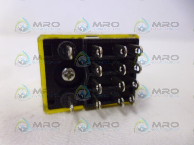 IDEC RY4S-U RELAY 110-120VAC * NEW NO BOX *