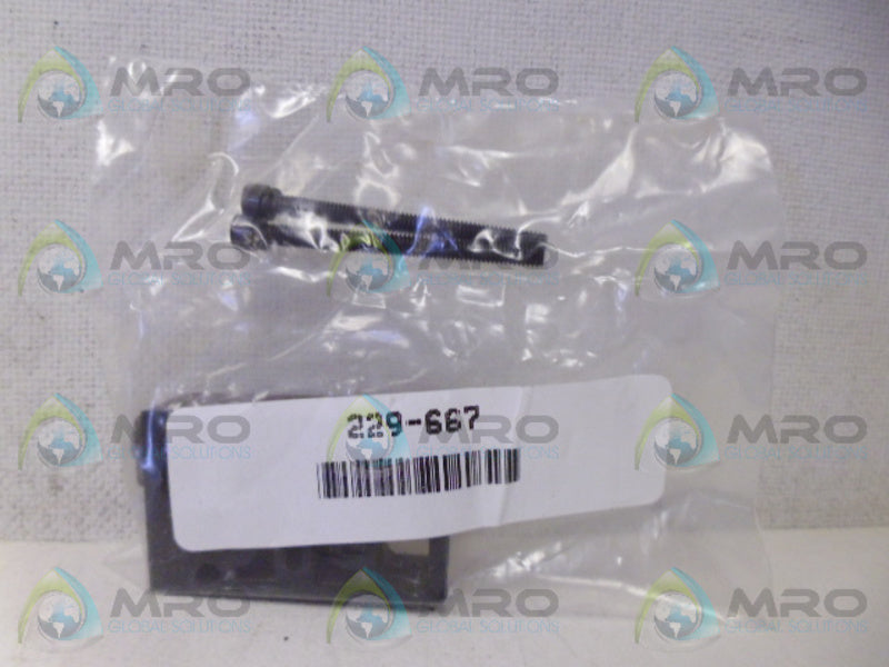 NUMATICS 229-667 VALVE BASE *NEW IN FACTORY BAG*