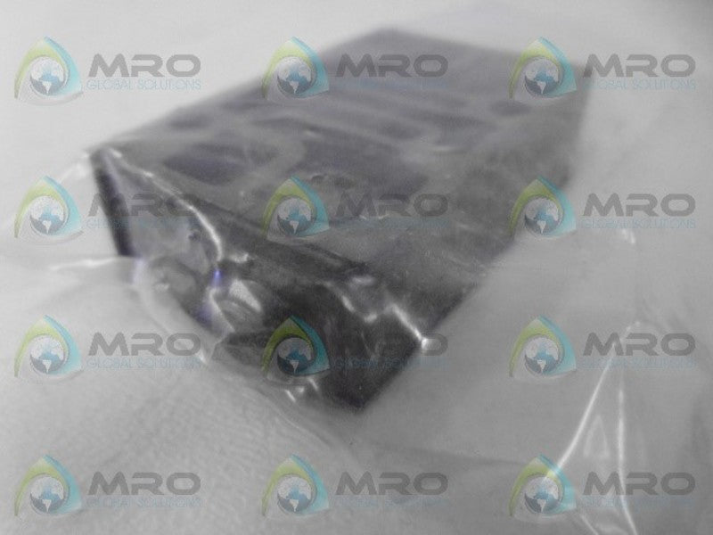 NUMATICS 229-667 VALVE BASE *NEW IN FACTORY BAG*