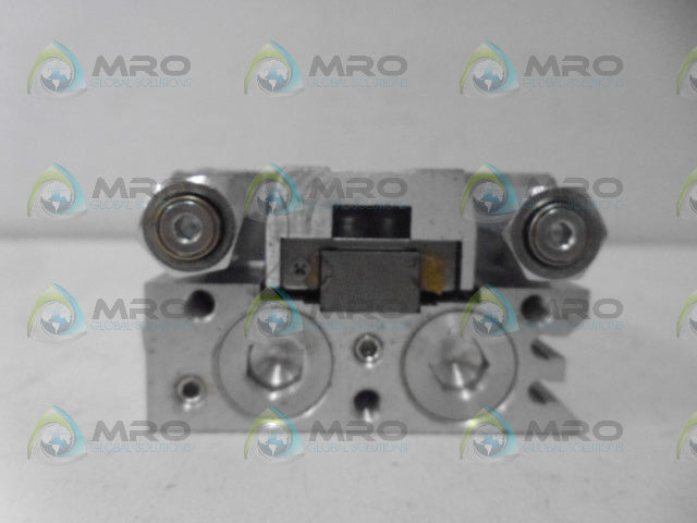 FESTO SLT-16-40-A-CC-B MINI SLIDE *NEW NO BOX*