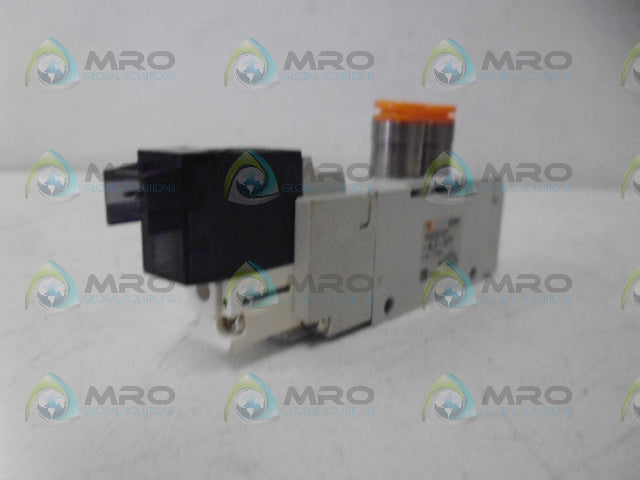 SMC VQZ2121-5LO-N7T *NEW NO BOX*