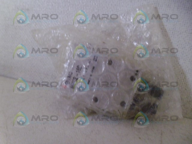 SMC MHC2-16D GRIPPER CYLINDER *NEW IN FACTORY BAG*