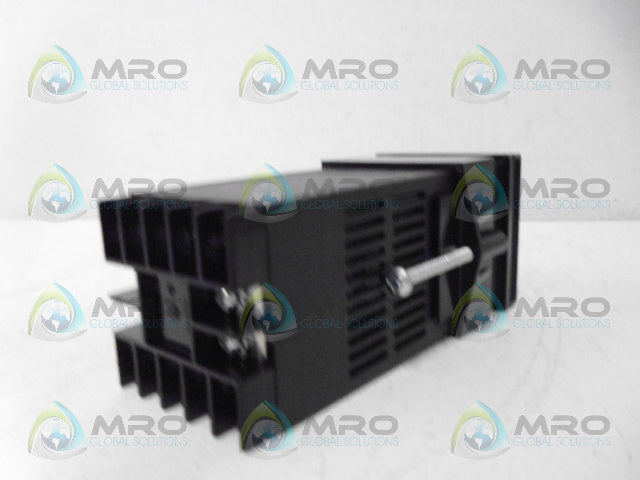 RED LION CONTROLS T1621100 TEMPERATURE CONTROL UNIT *NEW IN BOX*