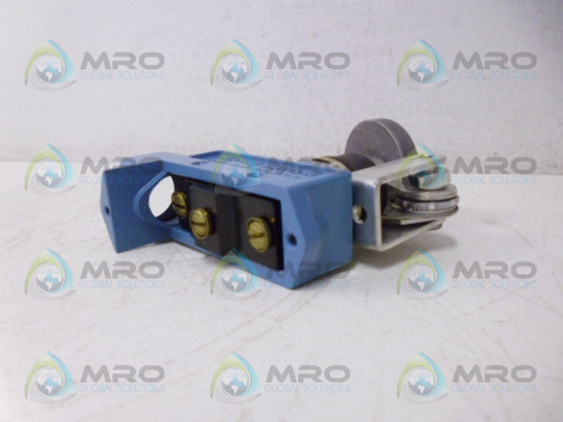 MICRO SWITCH BZE6-2RN4 *NEW IN BOX*