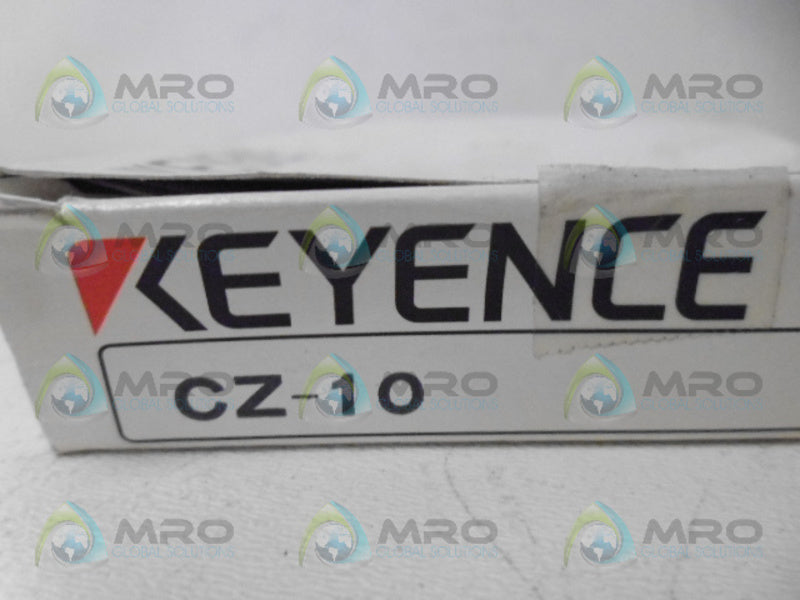 KEYENCE CZ-10 PHOTOELECTRIC FIBER OPTIC *NEW IN BOX*