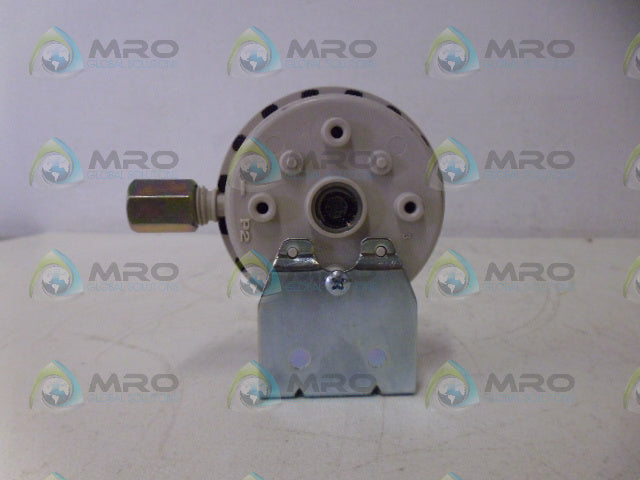 LOCHINVAR PRS30025 PRESSURE SWITCH *NEW IN BOX*