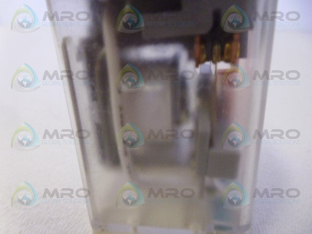 SCHNEIDER ELECTRIC RUMC2AB1BD RELAY *USED*
