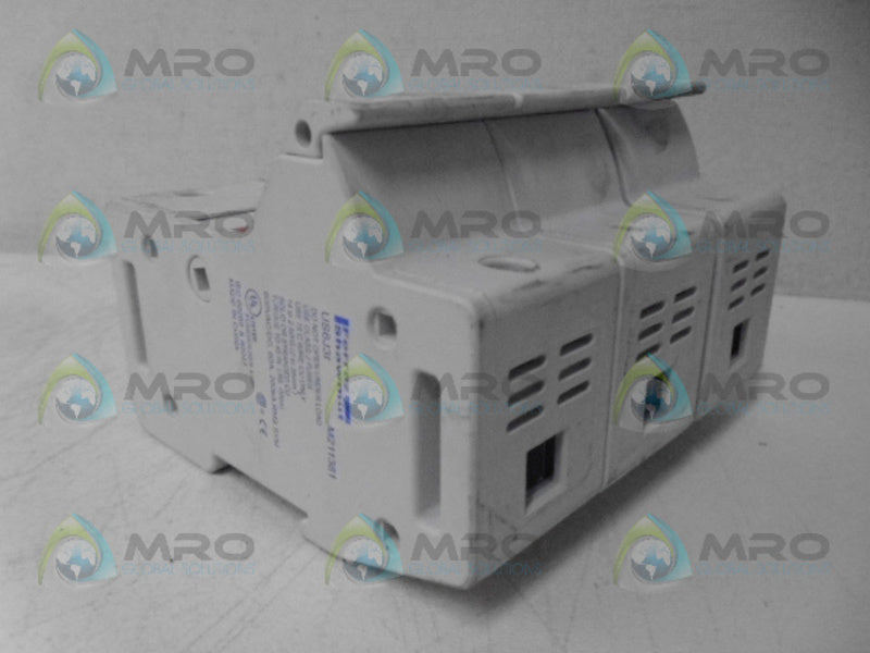 FERRAZ SHAWMUT US6J3I M211381 POWER FUSE BLOCK *NEW NO BOX*
