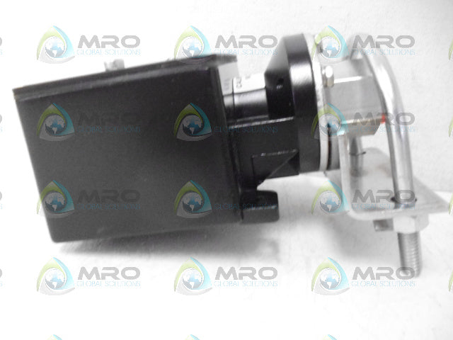ASHCROFT B424S SNAP ACTION SWITCH *NEW IN BOX*