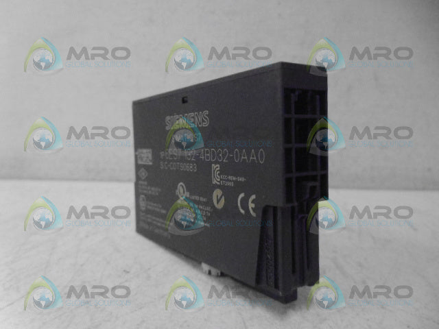 SIEMENS 6ES7132-4BD32-0AA0 *NEW NO BOX*