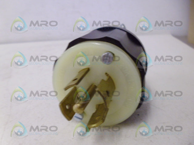 LEVITON 2511 LOCKING PLUG *NEW IN BOX*