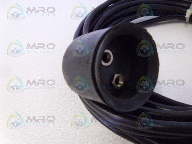 HUBBELL 7569 BOOT WITH CORD *USED*