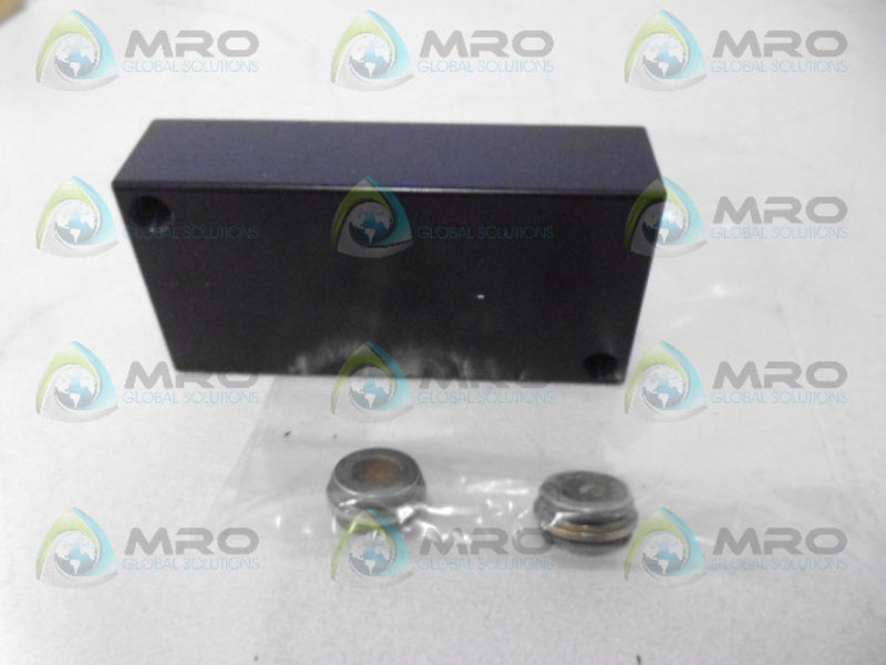 BURKERT 006104V SUB BASE *NEW IN BOX*