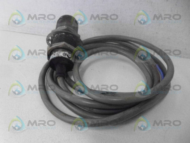 ALLEN BRADLEY 871TM-B10N30-A2 INDUCTIVE PROXIMITY SENSOR *USED*