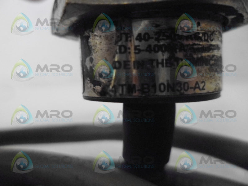 ALLEN BRADLEY 871TM-B10N30-A2 INDUCTIVE PROXIMITY SENSOR *USED*