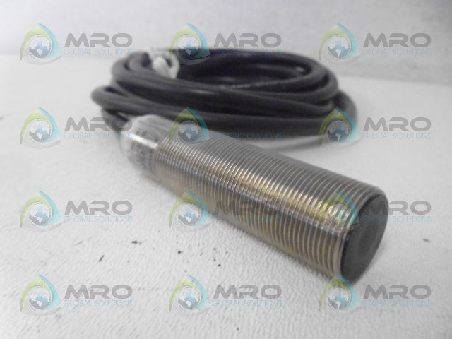 CUTLER HAMMER E57LAL18A2 PROXIMITY SWITCH *NEW NO BOX*