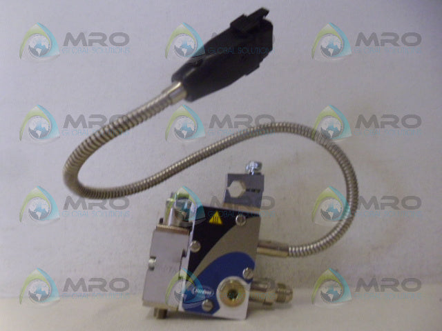 NORDSON 1063584A HOT MELT GLUE GUN *NEW NO BOX*