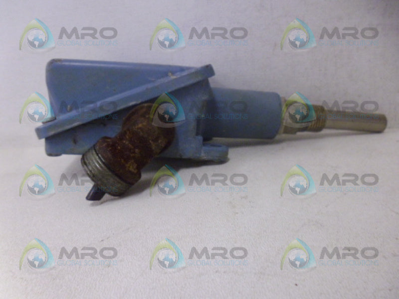UNITED ELECTRIC B100-120 91070 TEMPERATURE CONTROLLER (AS PICTURED) *USED*
