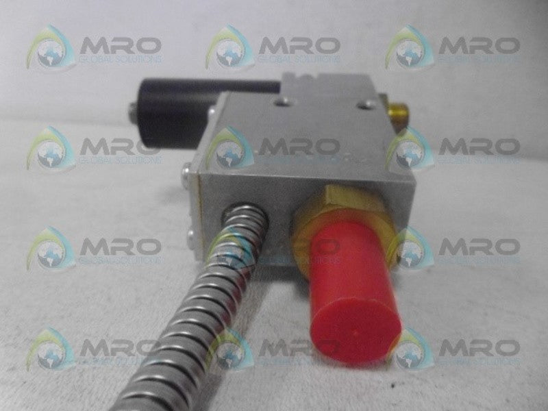 SLAUTTERBACK 75901-1 HOT MELT GLUE APPLICATOR *NEW NO BOX*
