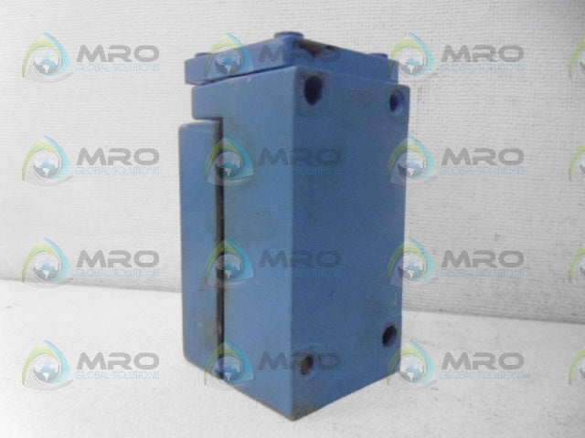 MICROSWITCH LSA5A HEAVY DUTY LIMIT SWITCH (AS PICTURED) *NEW NO BOX*