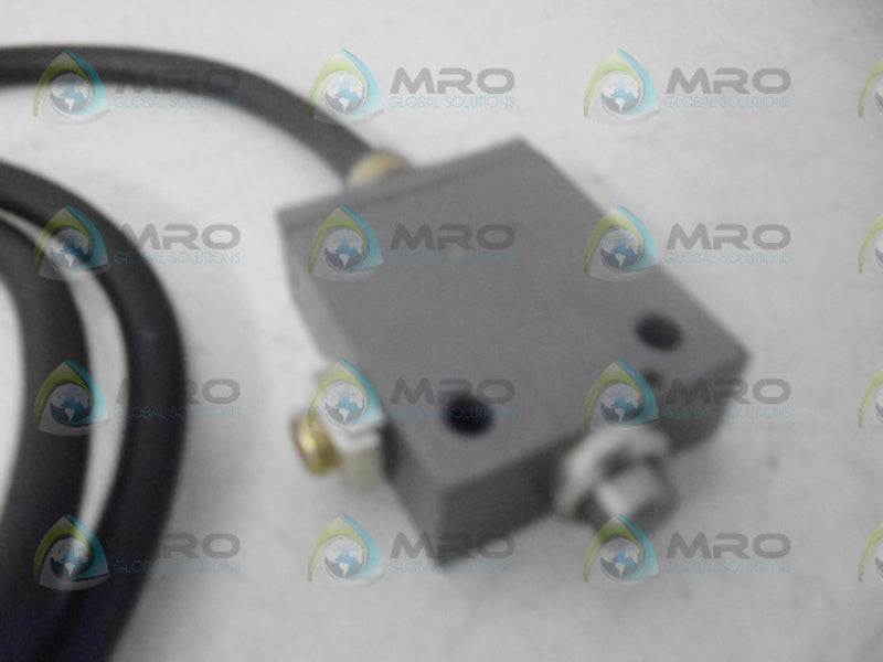 MICROSWITCH 14CE101-1 LIMIT SWITCH *NEW IN BOX*