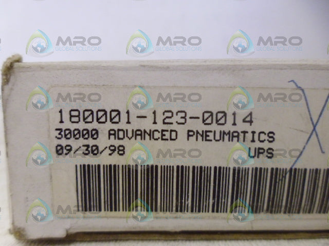 MAC 180001-123-0014 CONTROL VALVE W/ ROLLER LEVER *NEW IN BOX*